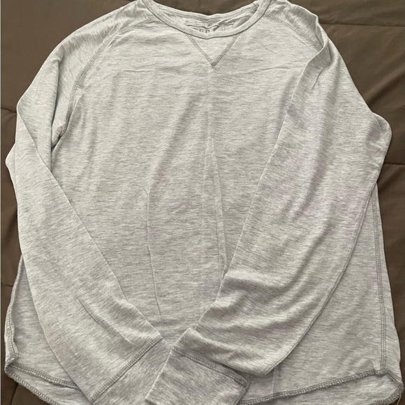 2 Mens long sleeve t-shirts - Picture 4 of 7